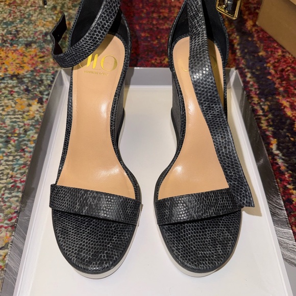 Jennifer Lopez Shoes - Jennifer Lopez Black Textured Heels